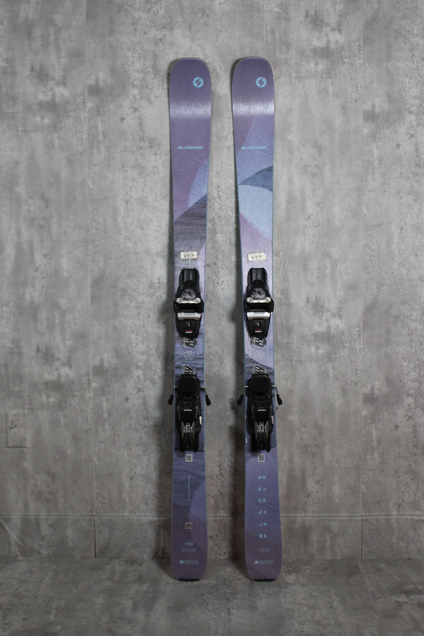 Demo/Used - Blizzard Black Pearl 88 W's 2025