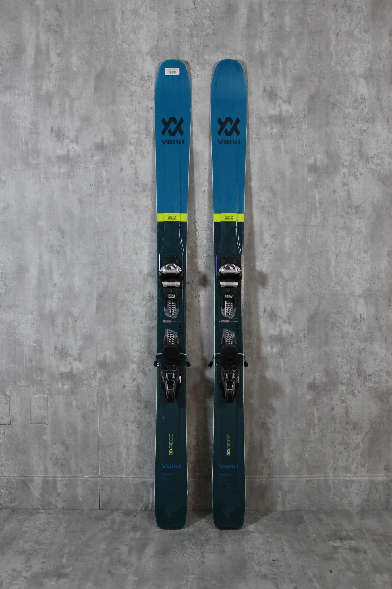 Demo/Used - Volkl 100Eight 2020