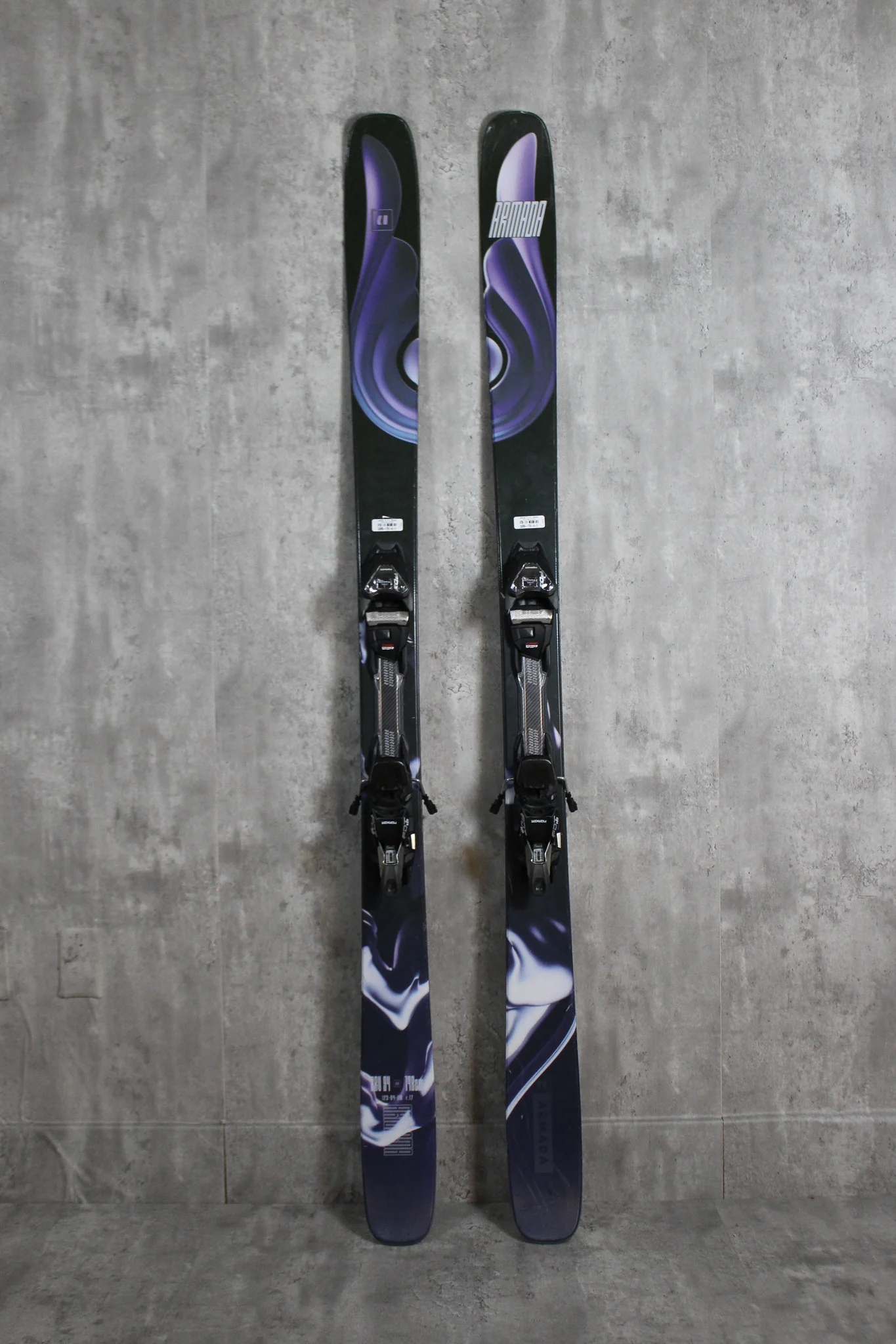 Demo/Used - Armada ARV 94 2025